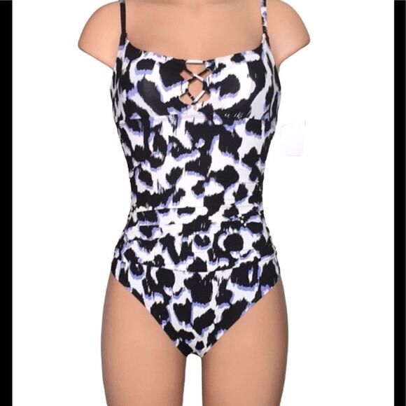 New La Blanca swimsuit. - Picture 1 of 7